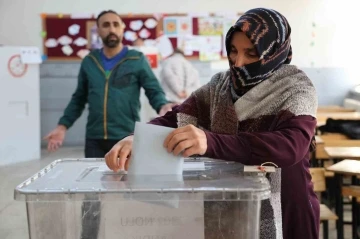 Diyarbakır’da oy verme işlemi başladı
