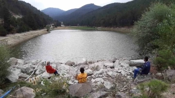 Doğa ile baş başa kalmak isteyenlerin adresi: &quot;Beyderesi Göleti&quot;
