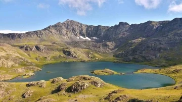 Doğa severler için saklı bir güzellik; İspir Yedigöller
