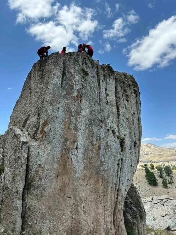 Doğada arama kurtarma eğitimi verildi
