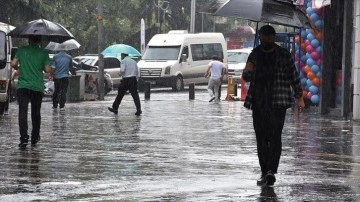 Doğu ve Batı Karadeniz ile Marmara'nın doğusunda kuvvetli yağış bekleniyor