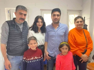 Doğuştan skolyoz hastası genç kız, ikinci ameliyatla sağlığına kavuştu