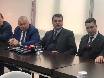 DP Genel Başkanı Uysal'dan 'Altılı masa cumhurbaşkanı adayı' yorumu