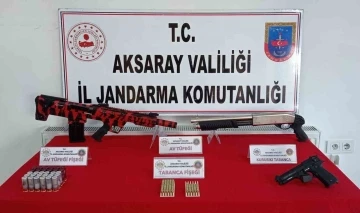 Düğün magandası havaya ateş ederken jandarmaya yakalandı