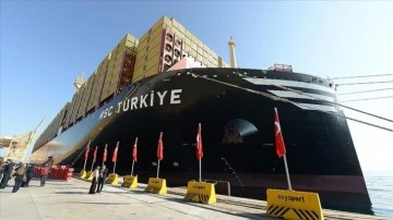 Dünyanın en büyük konteyner gemilerinden "MSC Türkiye" Tekirdağ'a geldi