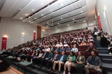 ‘Dünyanın geleceğinde bizleri neler bekliyor’ paneli düzenlendi
