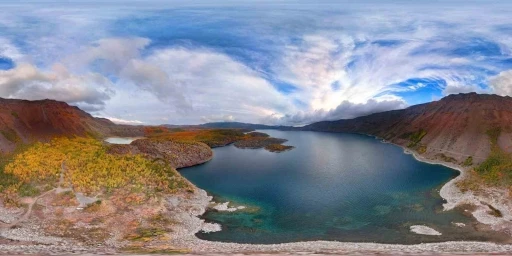 Dünyanın gözbebeği Nemrut Krater Gölü’nde sonbahar güzelliği
