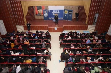 Dursun Ali Erzincanlı ve Hayati İnanç ilçe şehir konferanslarına konuk oldu
