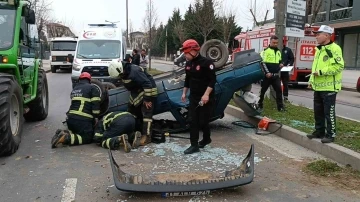 Düzce’de takla atan otomobil hurdaya döndü: 5 yaralı
