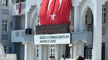 Düzce Lisesi’nde tepkiler üzerine yeniden isim değişikliği
