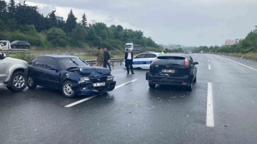 Düzce TEM’de 14 araç birbirine girdi: 6 yaralı
