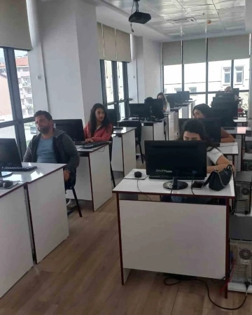 EBEGEM’de F klavye eğitim kursu başladı
