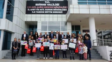 Edirne’de 112’nin önemini resmeden öğrenciler ödüllerine kavuştu
