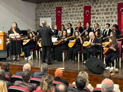 Edirne’de kadınların sesi türkülerle yükseldi
