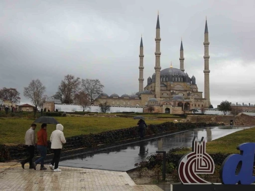 Edirne’de sağanak etkili oldu
