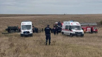 Askeri aracın devrilmesi sonucu yaralanan askerlerden biri şehit oldu