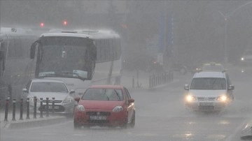 Edirne'de şiddetli sağanak etkili oldu