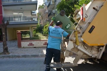 Efeler’de aylık 9 bin ton çöp toplanıyor
