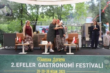 Efeler’in festivali şehre tat kattı