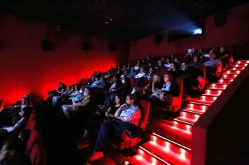 Efeler’in Film Festivali devam ediyor
