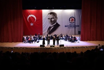 Efsane sanatçılar eserleriyle Denizli’de anıldı
