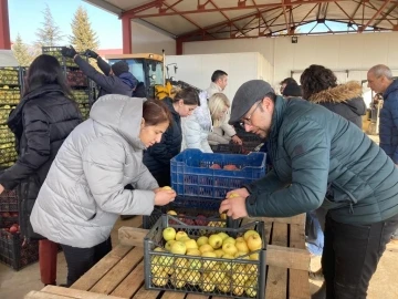 Eğirdir’den deprem bölgesine yardım
