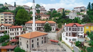 Ekim: “Ortamahalle’yi her yönüyle gelecek kuşaklara aktarmak için çaba sarf ediyoruz”
