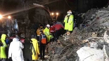 Elazığ’da arama çalışmaları tamamlandı, son kişinin de cansız bedenine ulaşıldı