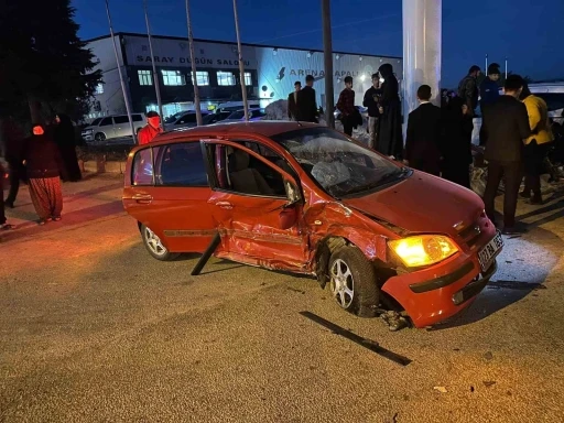 Elazığ’da iki otomobil çarpıştı: 5 yaralı
