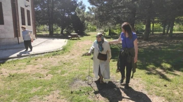 Ellerinde bastonlar ilk kez Spil’e çıktılar
