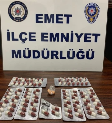 Emet’te uyuşturucu operasyonu: 2 kişi tutuklandı
