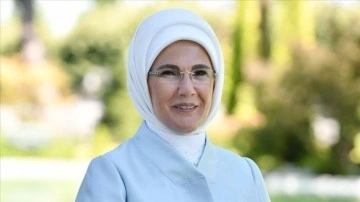 Emine Erdoğan, A Milli Kadın Voleybol Takımını tebrik etti