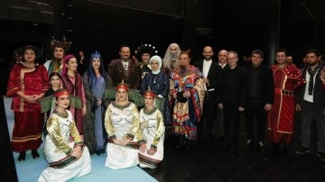 Emine Erdoğan "Turandot" operasını izledi