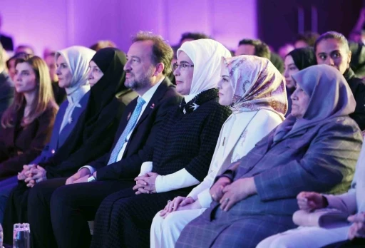 Emine Erdoğan, Uluslararası Farkındalık Zirvesi’nde “kadın” vurgusu yaptı
