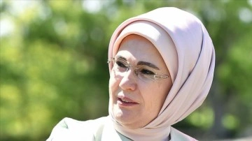 Emine Erdoğan'dan Dünya Emzirme Haftası paylaşımı