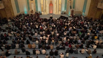 Erbaş’tan Gazze açıklaması: &quot;Dünyayı, bu katliamı yapanları durdurması için davet edelim&quot;
