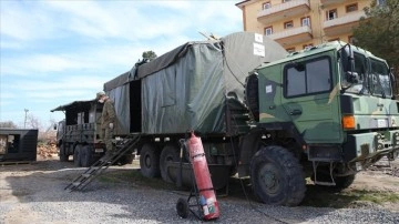 Erciyes'in "mavi berelileri" depremzedelerin yaralarını sarıyor