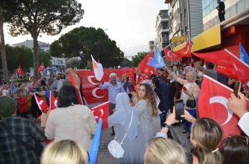 Erdoğan’ın zaferi Didim’de kutlandı
