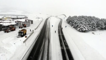 Erzincan’ın yüksek kesimlerinde kar yağışı
