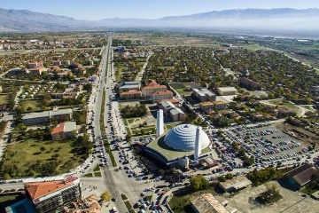 Erzincan’ın yüzde 51,4’ünün yoğun kent, yüzde 10,6’sının orta yoğun kent ve yüzde 38’i ise kırsal kesimde yaşıyor
