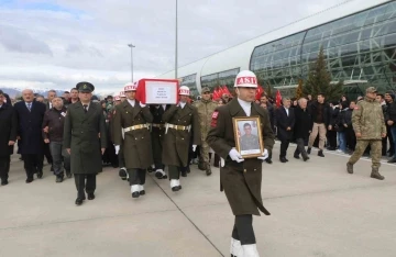 Erzincanlı şehit havalimanında karşılandı
