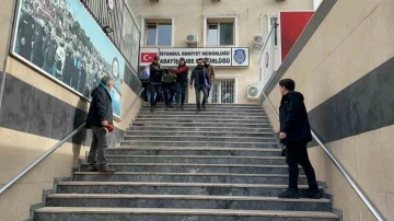 Esenyurt’ta bankadan çıkan vatandaşı gasp eden şüpheliler yakalandı
