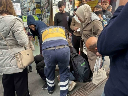 Eski sevgilisini ve kardeşini sokak ortasında bıçaklayan zanlı