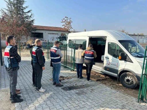 Eskişehir’de 44 düzensiz göçmen hakkında 1 milyon 4 bin 696 TL ceza yazıldı