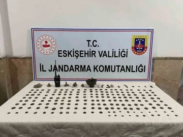 Eskişehir’de jandarmadan tarihi eser operasyonu
