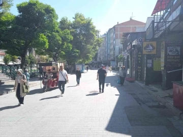 Eskişehir’de okullar açıldı, merkez tenhalaştı
