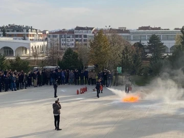 Eskişehir Emniyet’i Tahliye ve Yangın Söndürme Tatbikatı yaptı
