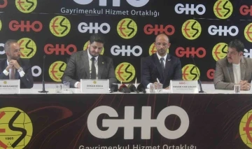 Eskişehirspor yeni forma göğüs sponsorunu tanıttı
