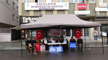 Evlat nöbetindeki anneler İstanbul’daki terör saldırısını kınadı
