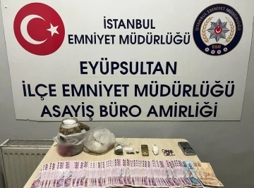 Eyüpsultan’da borçlusu tarafından alıkonulan kadın, kardeşine konum atınca kurtuldu
